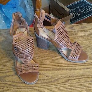 Size 6 Women's Heeled Sandals